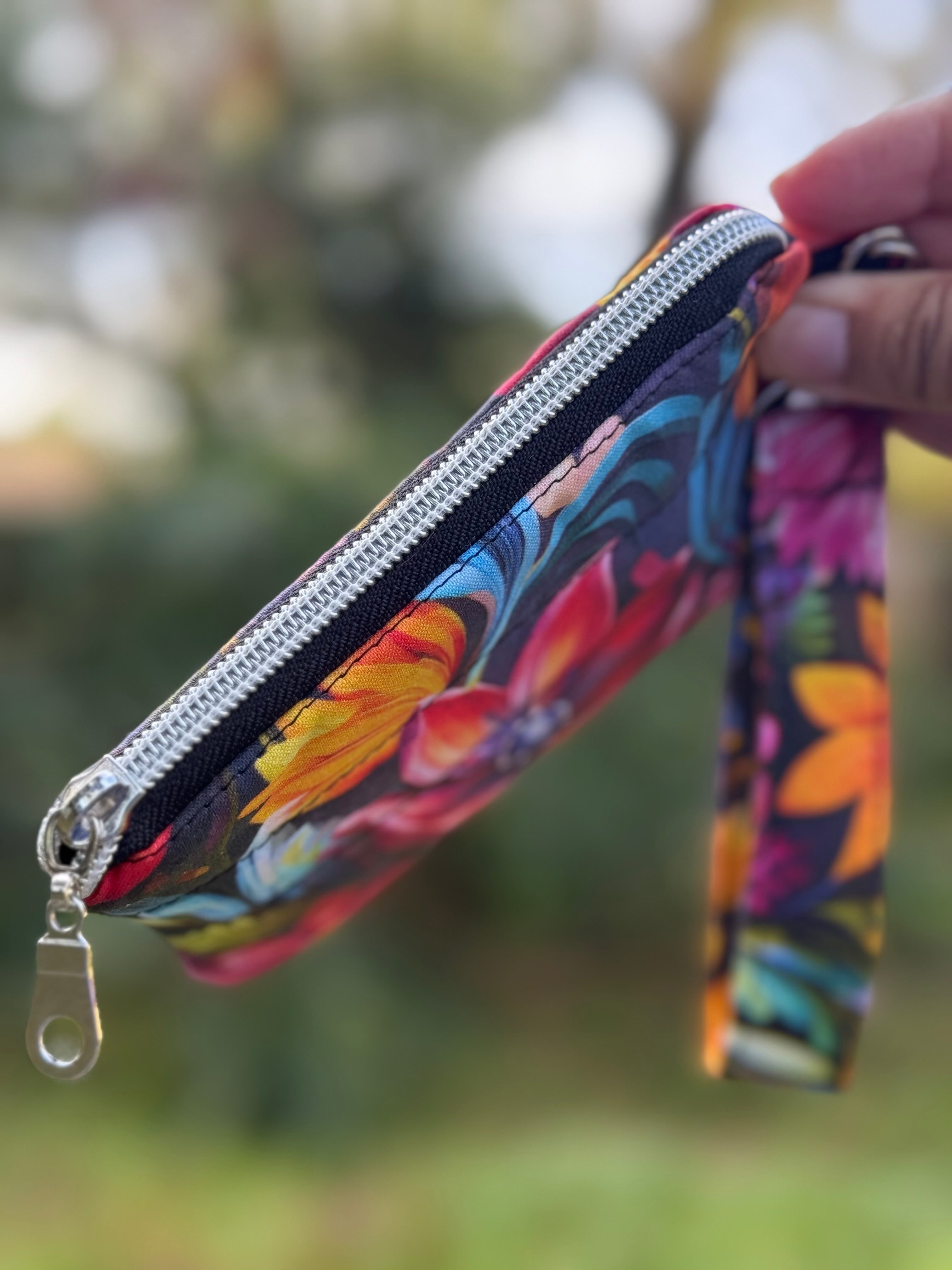 Big Flowers Keychain Wallet