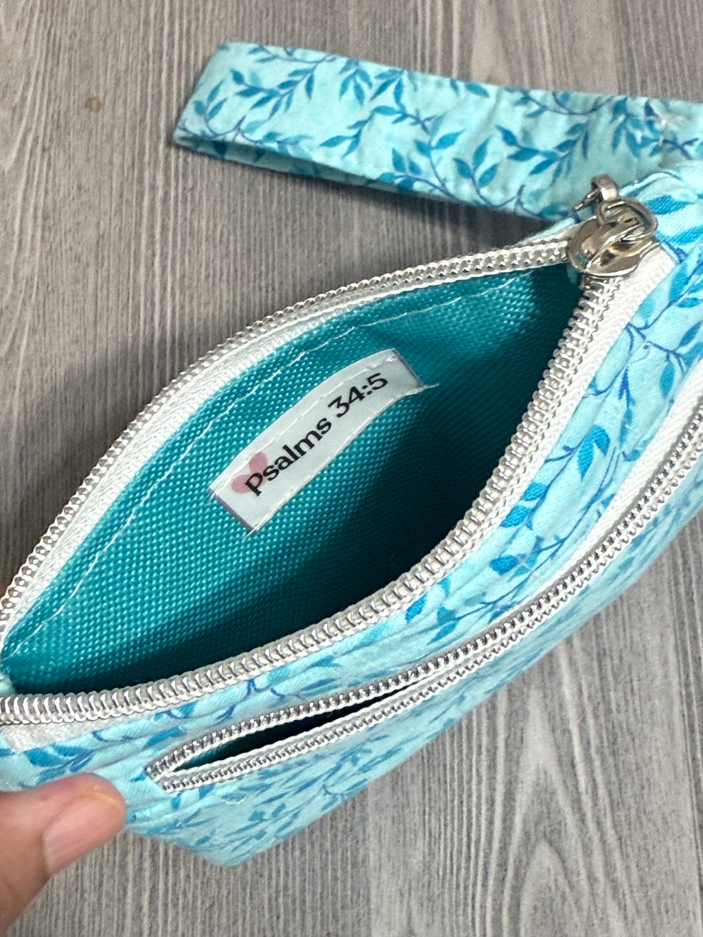 Double Zipper Wristlet Wallet Blue Vines
