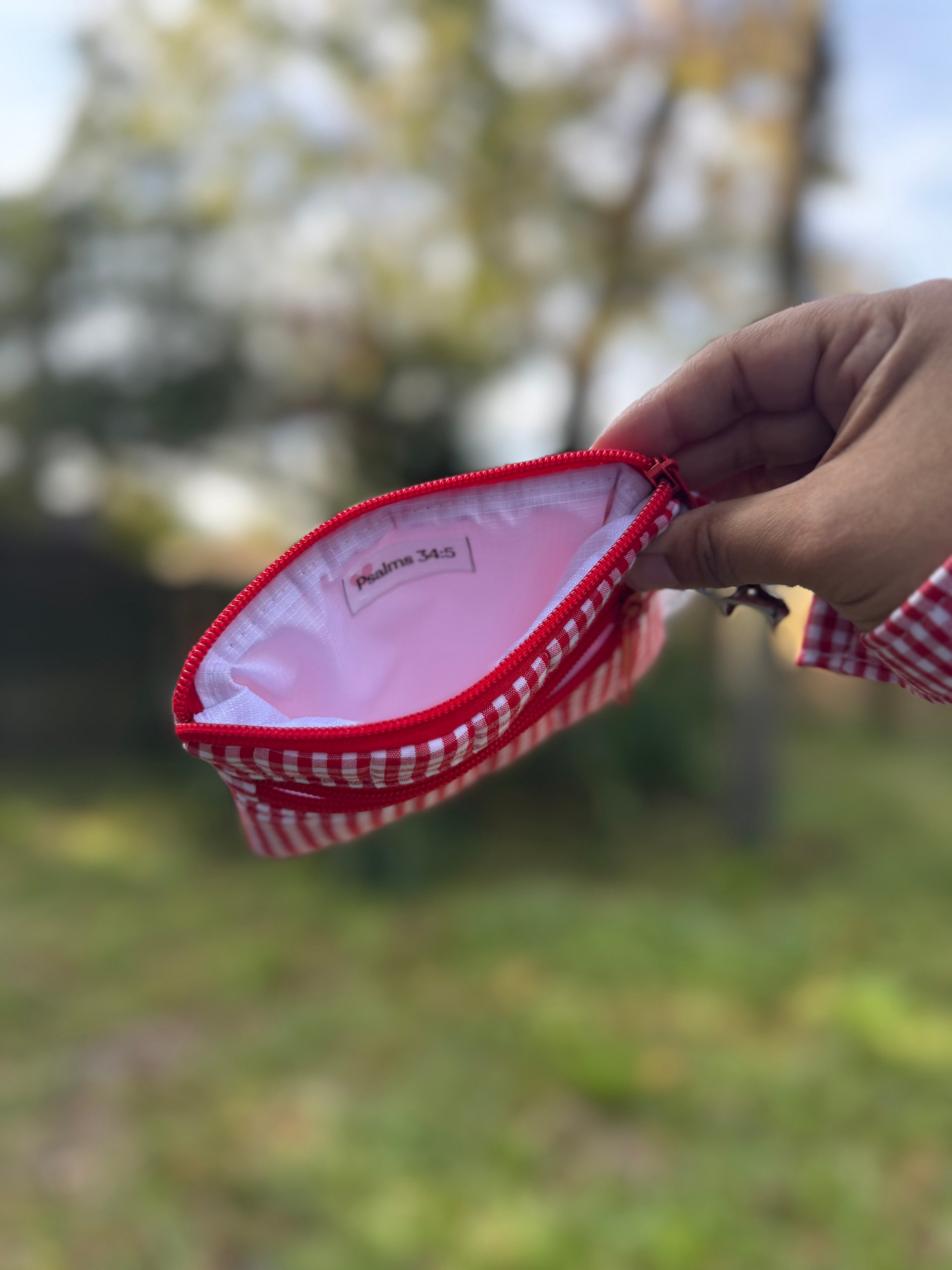 Double Zipper Wristlet Wallet Red Gingham